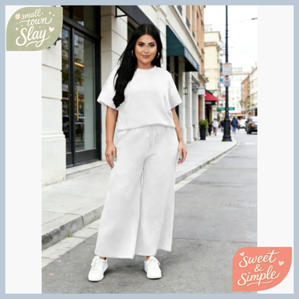 Large Soft Polyester Lounge Set Short Sleeve Top … - image 3